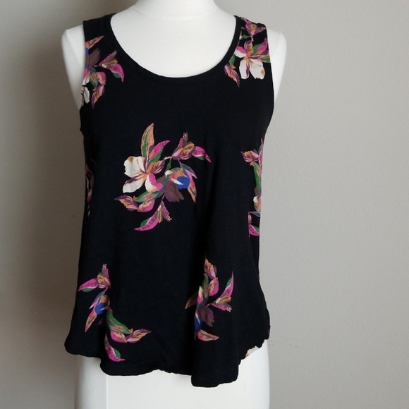 NWOT A new day flowy black floral tank - Picture 4 of 8